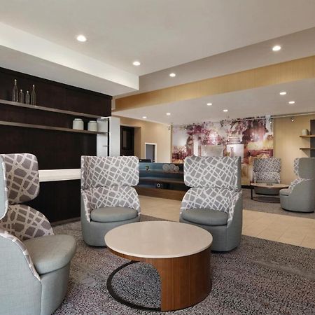 Courtyard Charlotte Airport North Hotel Bagian luar foto
