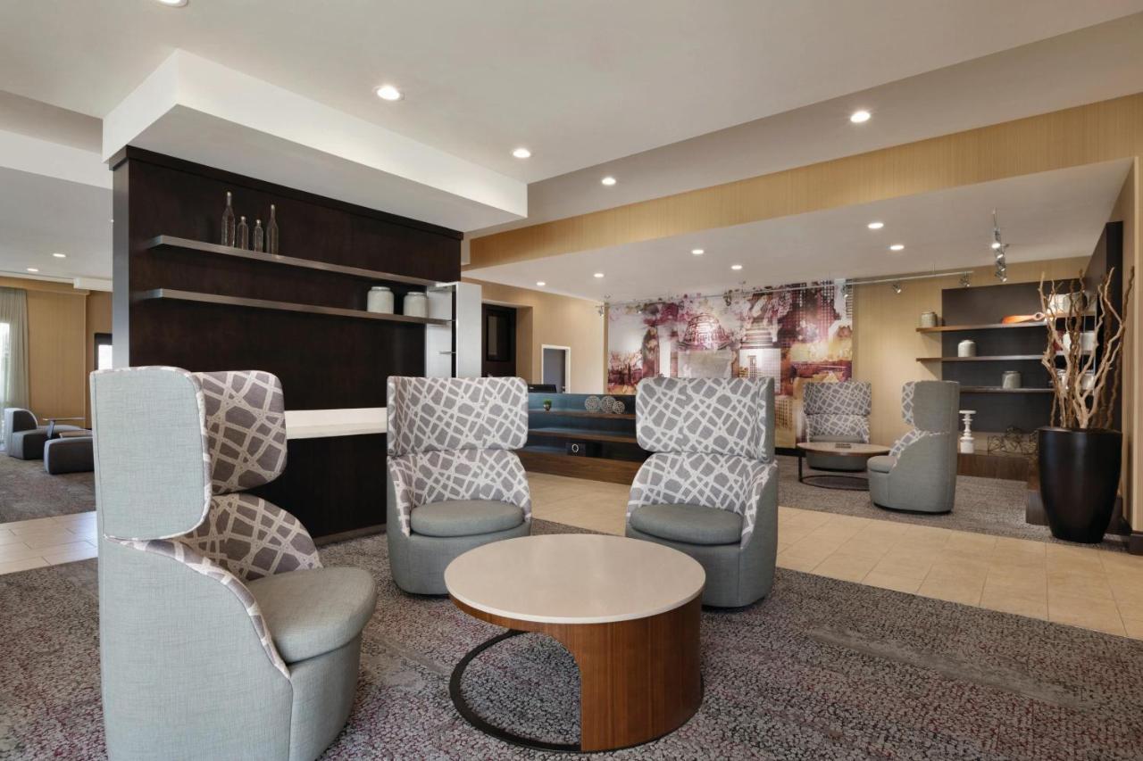 Courtyard Charlotte Airport North Hotel Bagian luar foto