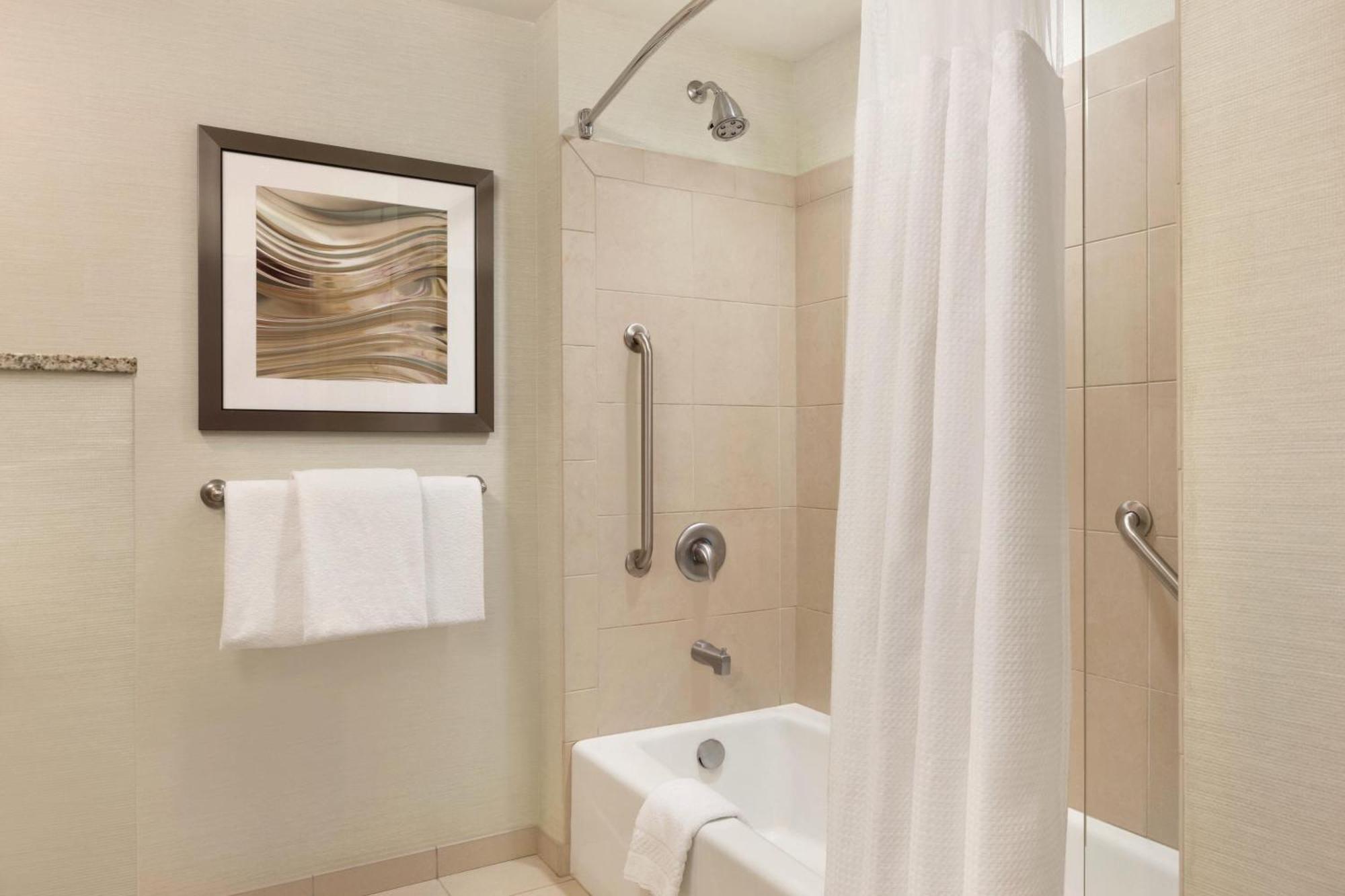 Courtyard Charlotte Airport North Hotel Bagian luar foto