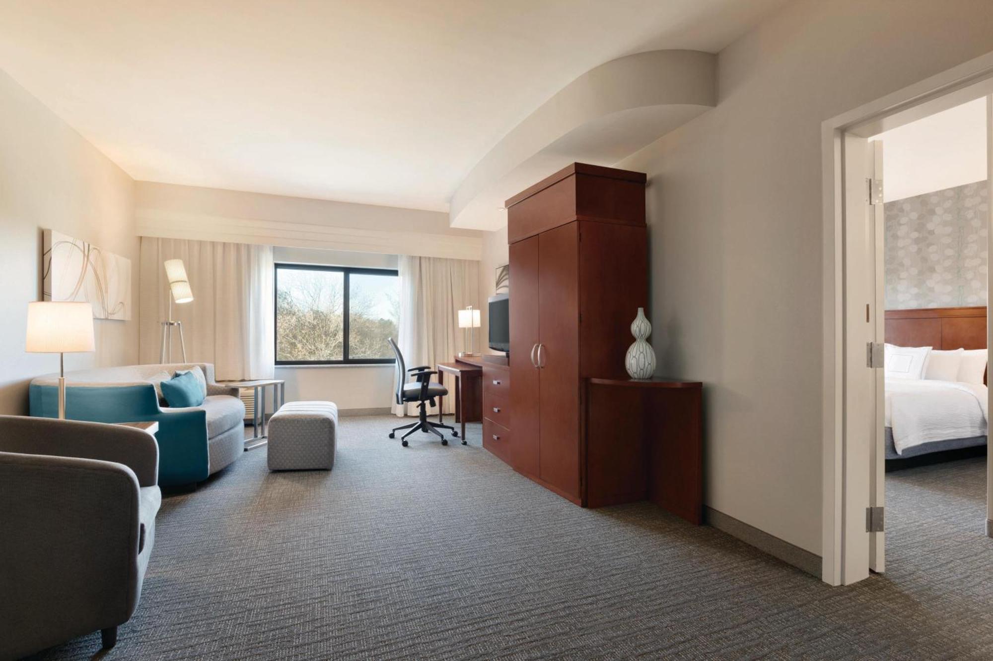 Courtyard Charlotte Airport North Hotel Bagian luar foto