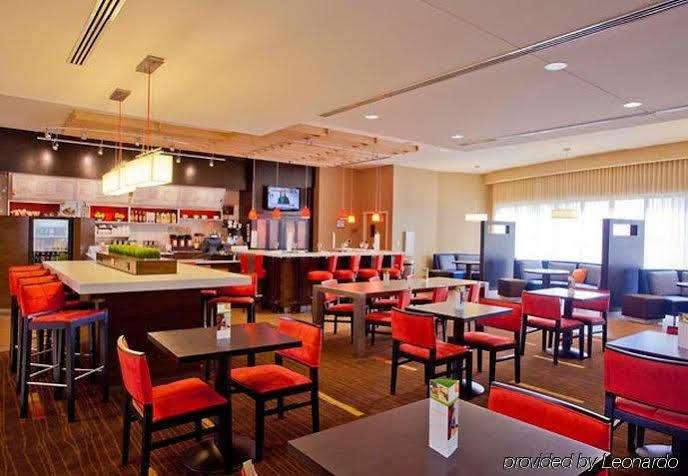 Courtyard Charlotte Airport North Hotel Bagian luar foto