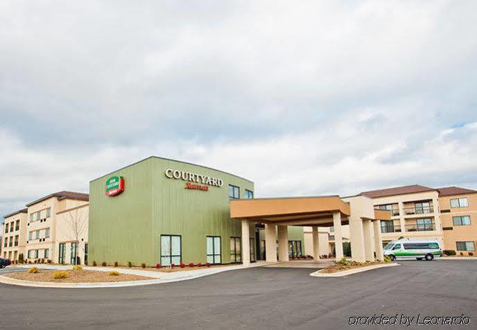 Courtyard Charlotte Airport North Hotel Bagian luar foto